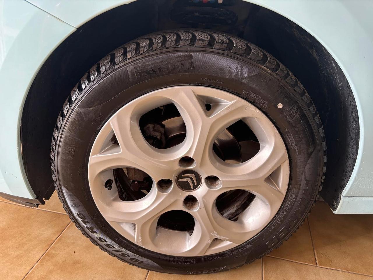 CITROEN C3 ANNO 2010 ds 1.4 HDI ADATTA NEOPATENTATI KM 200 mila