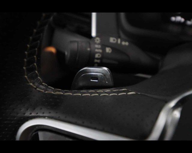 VOLVO XC90 D5 AWD Geartronic 7 posti R-design