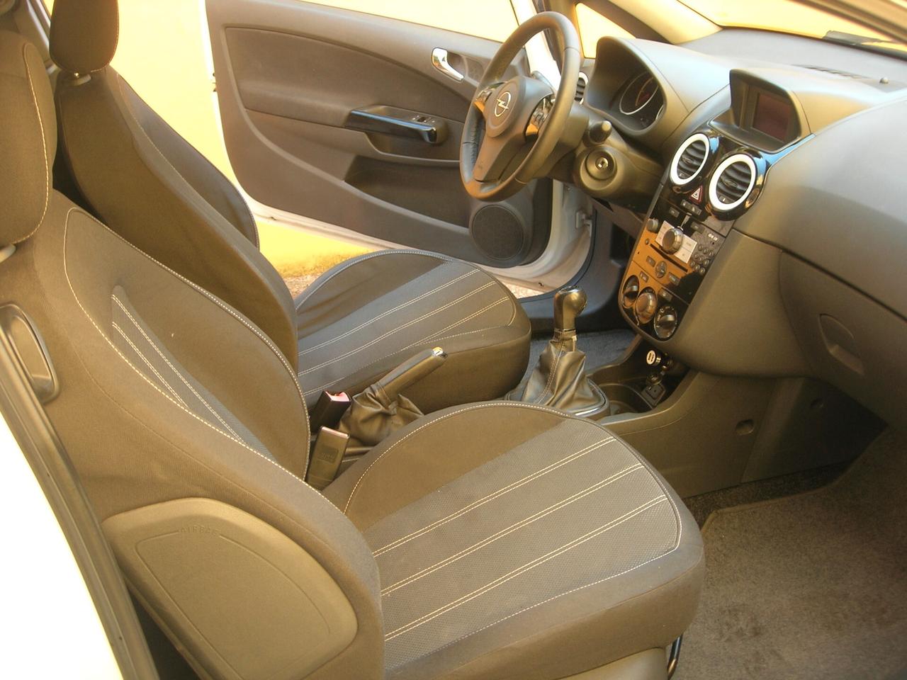 Opel Corsa 1.3 CDTI 95CV F.AP. 3 porte b-color