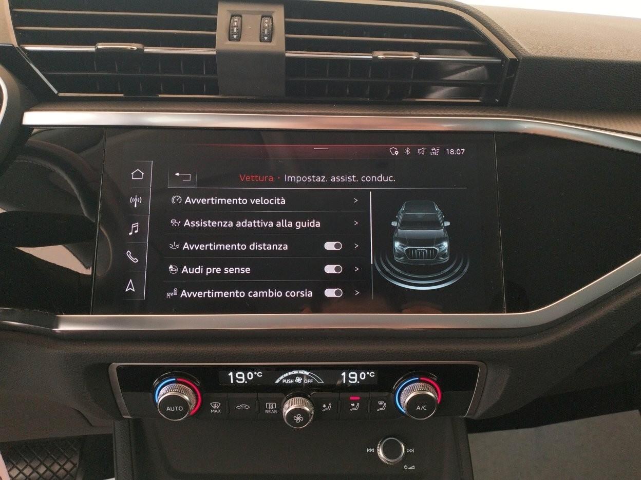 AUDI Q3 35 2.0 tdi Business s-tronic - IVA ESPOSTA