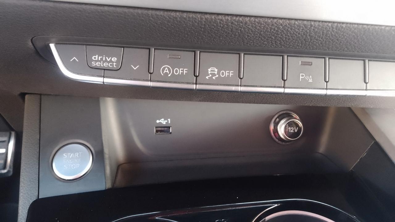 Audi A4 Avant 40 g-tron S tronic line edition 2021