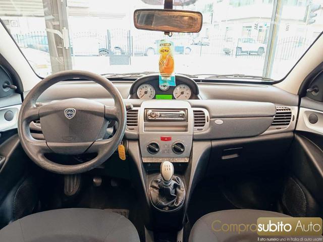 LANCIA Ypsilon 1.2 Platino