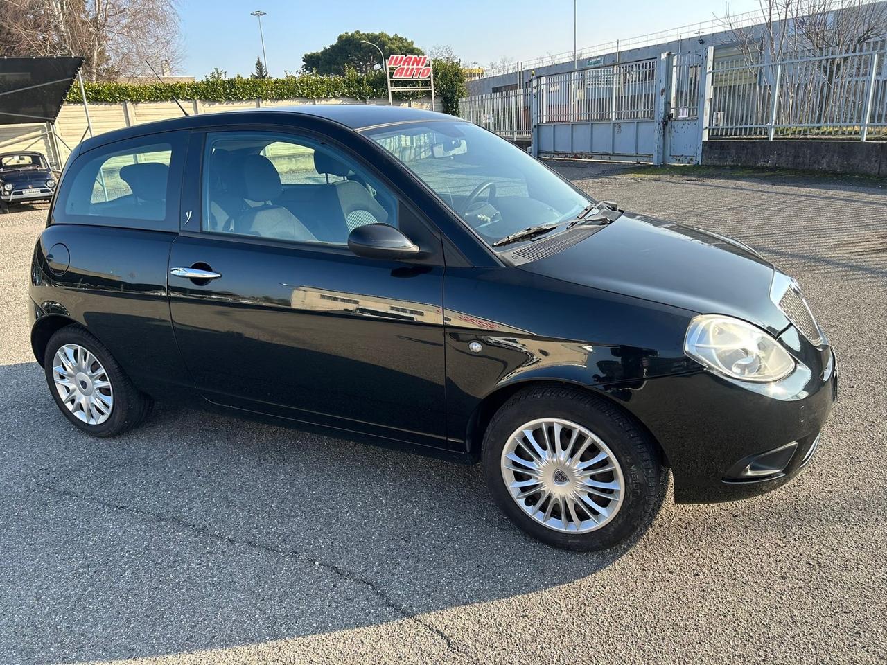 Lancia Ypsilon 1.2 Argento