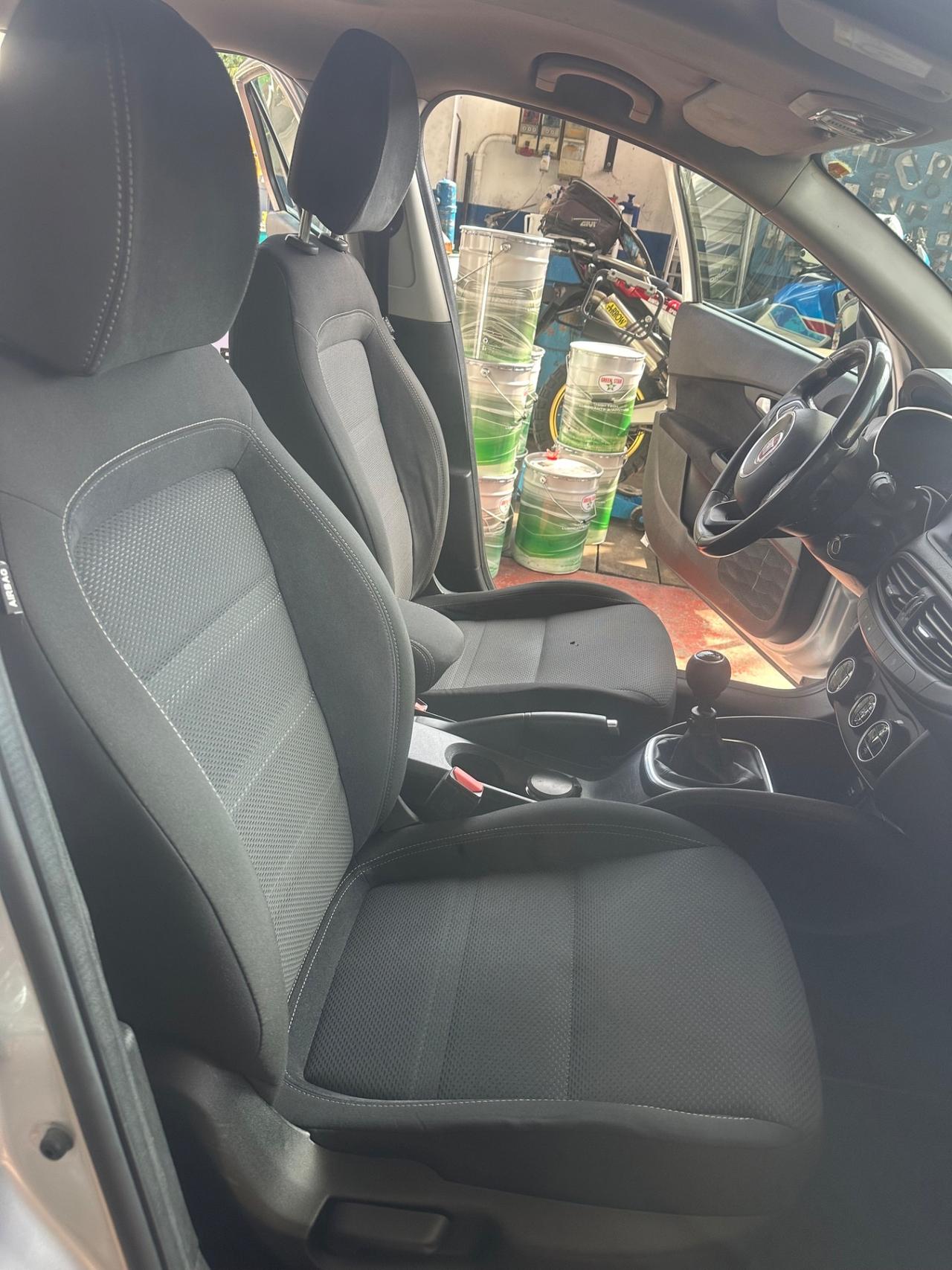 Fiat Tipo 1.6 Mjt S&S SW Lounge