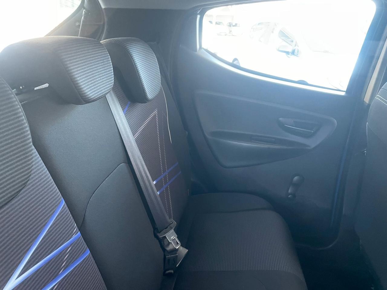 Lancia Ypsilon 1.3 MJT 16V 95 CV 5 porte