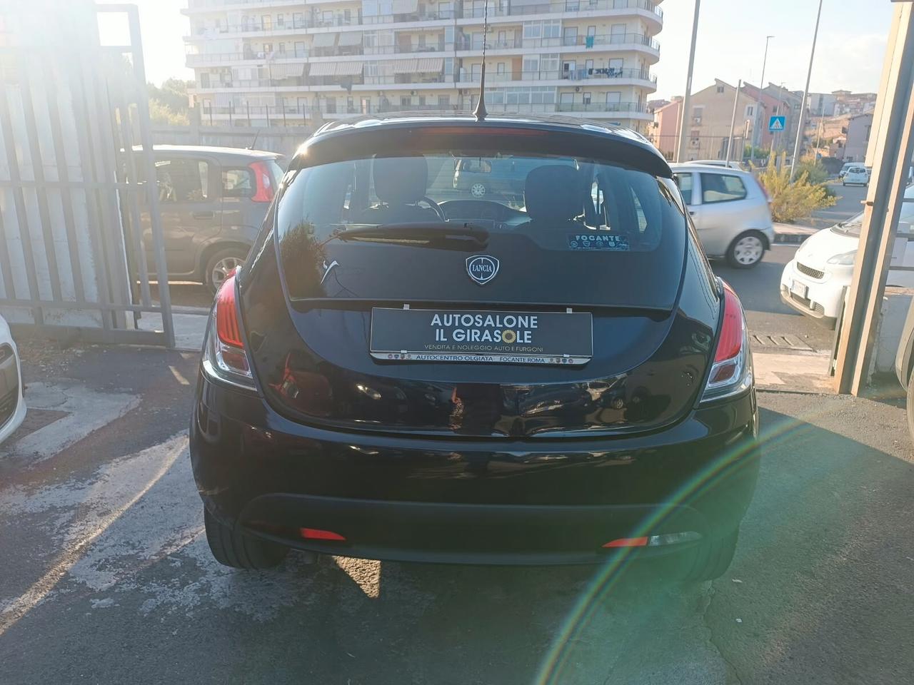 Lancia Ypsilon 1.2 69 CV 5 porte S&S Platinum