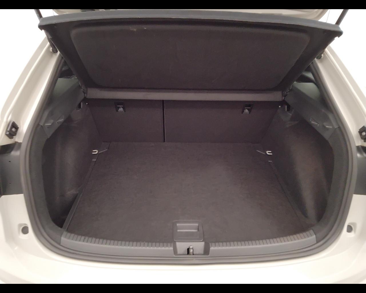 VOLKSWAGEN Taigo - Taigo 1.0 tsi R-Line 110cv