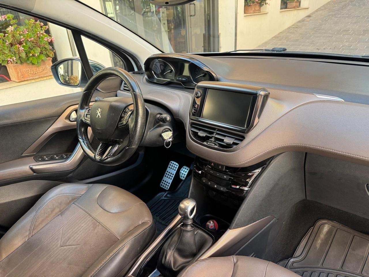 PEUGEOT 2008 1.6 e-HDi 115CV Start&Stop Allure