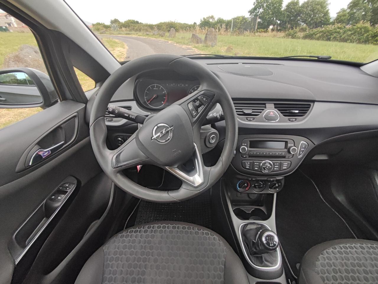Opel Corsa 1.2 5 porte b-Color