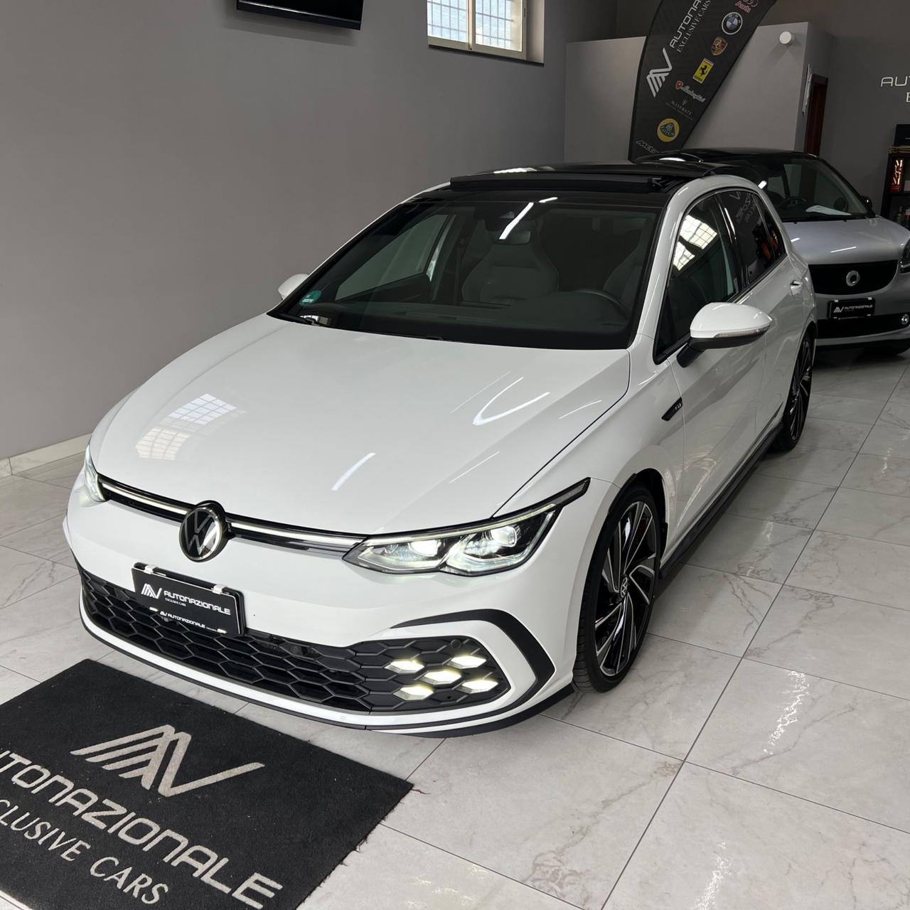 Volkswagen Golf GTD 2.0 TDI DSG 200CV TETTO HARMAN-KARDON