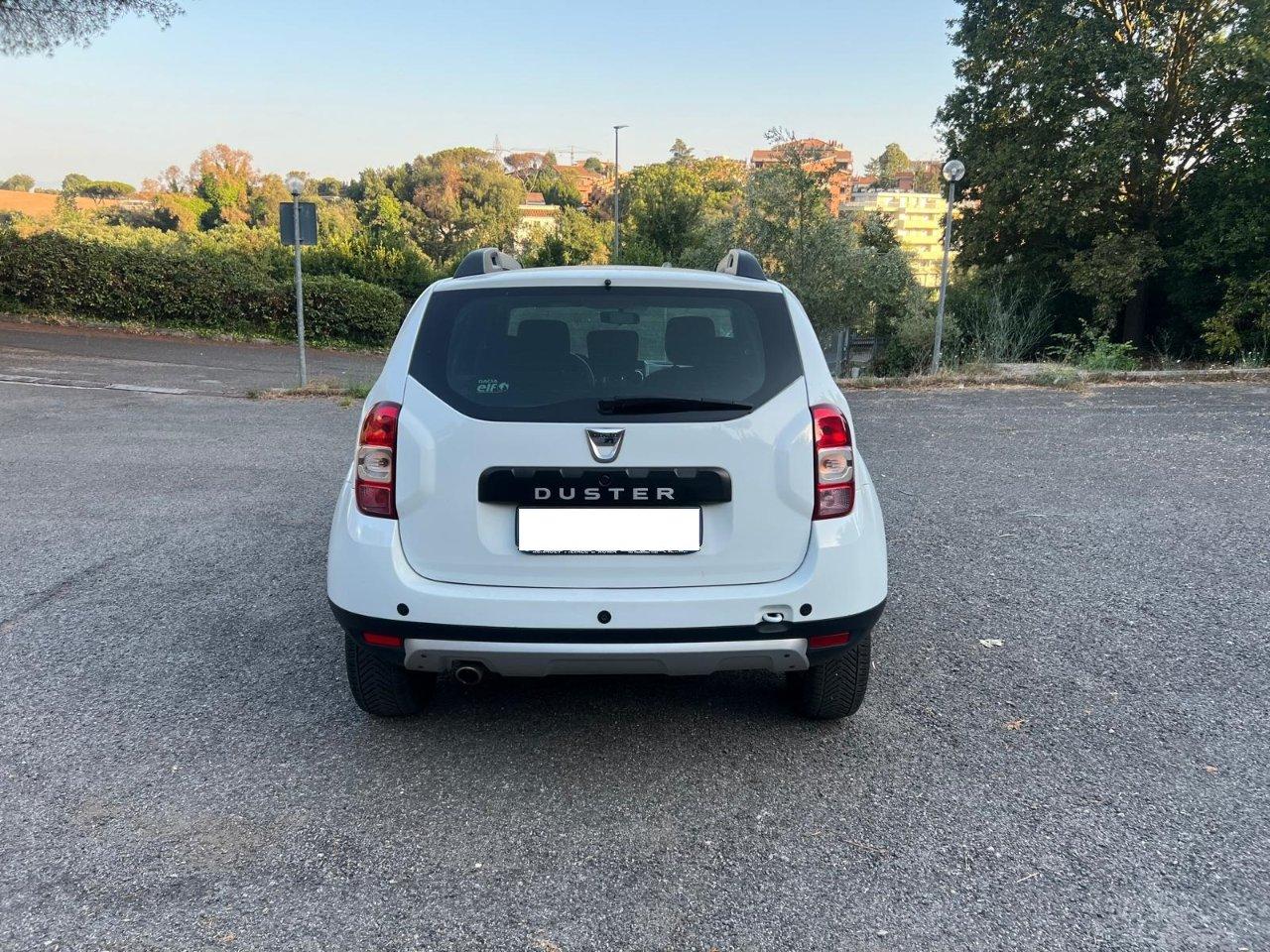 Dacia Duster 1.5 dci Laureate 4x2 110cv Navi Cerchi.