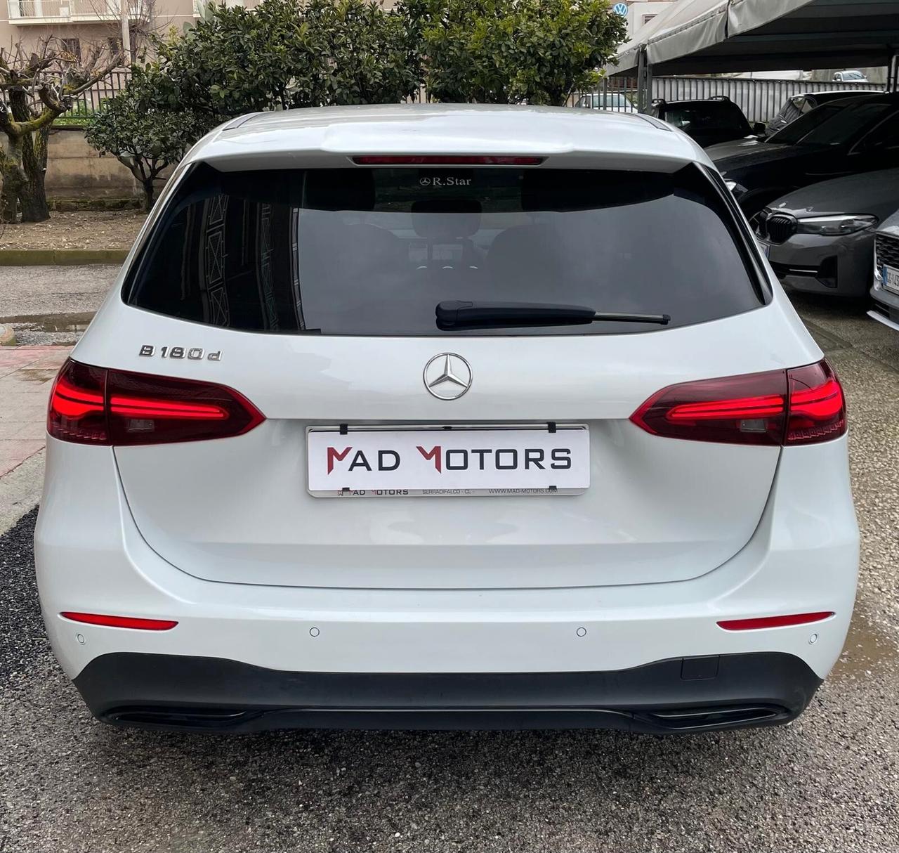 Mercedes-benz B 180d Urban/Progressive Night 2024