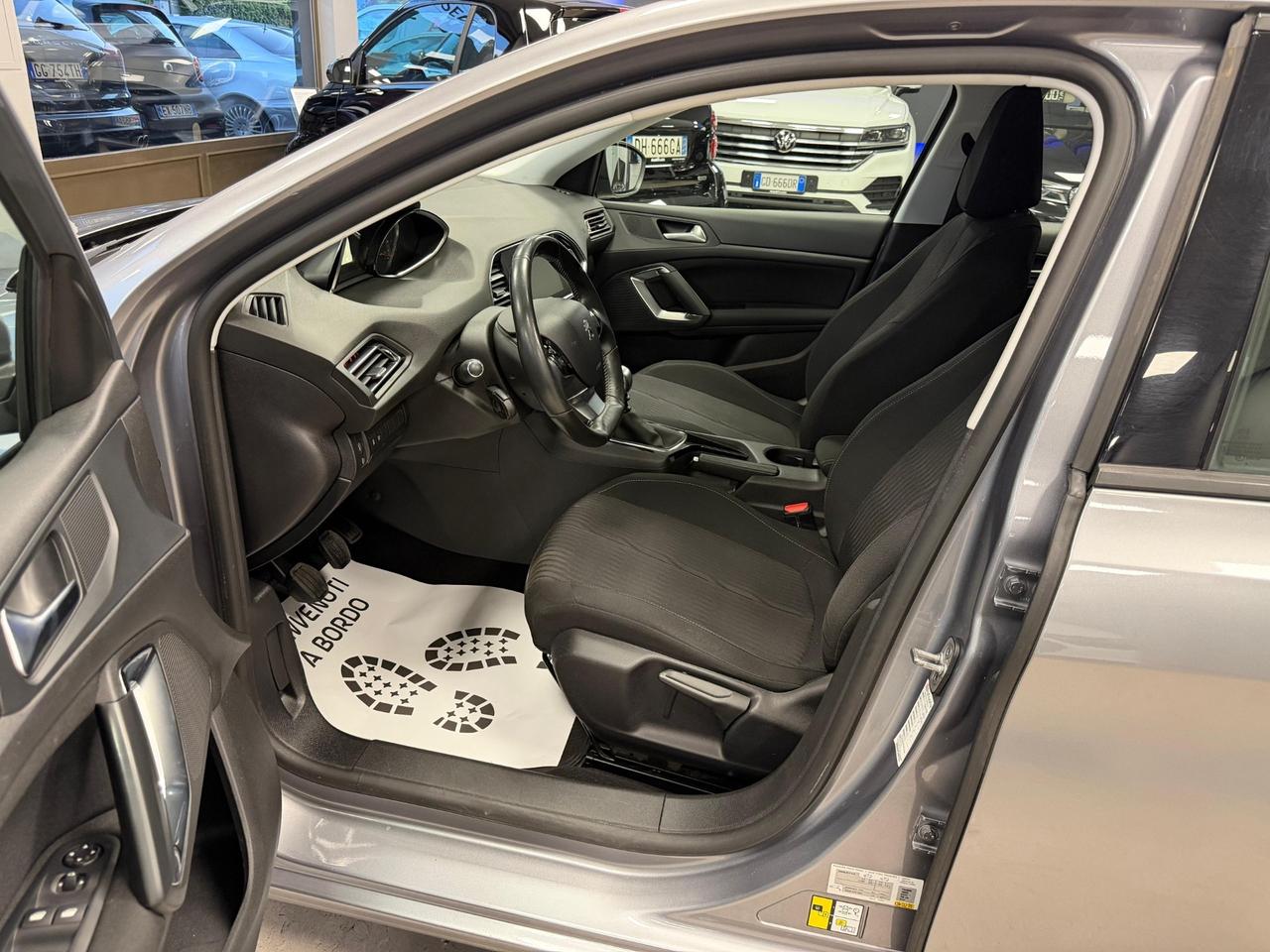 Peugeot 308 1.6 e-HDi 115 CV Stop&Start Allure