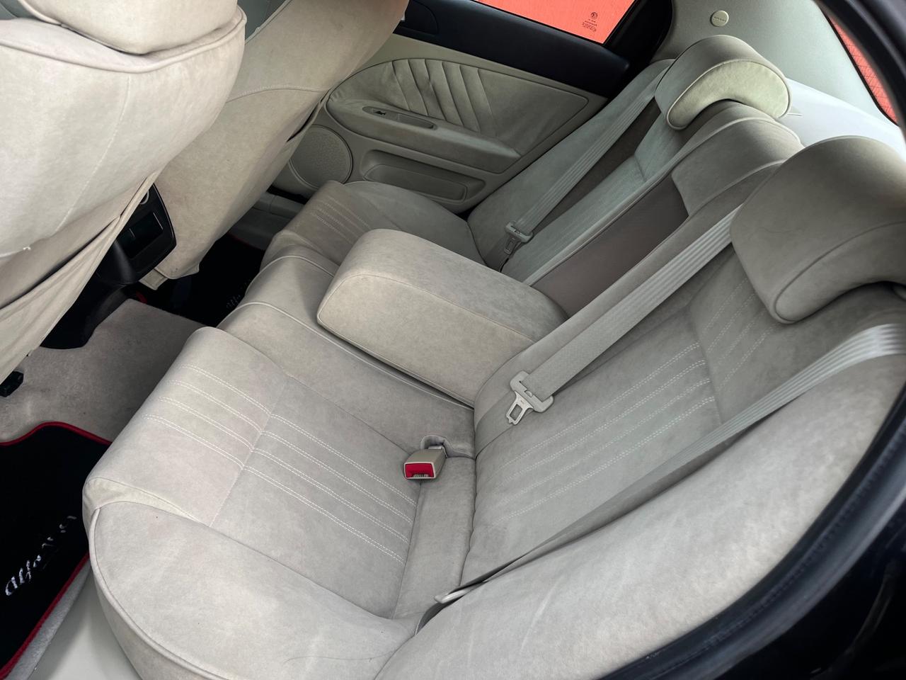 Alfa Romeo 159 1.9 JTDm 16V EXCLUSIVE - FULL OPTIONAL