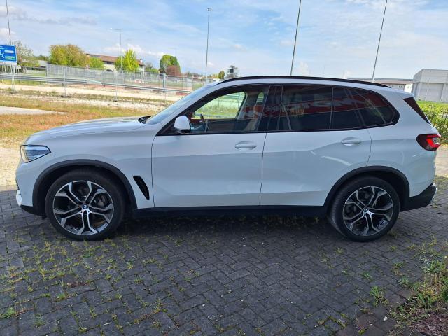 BMW X5 X5 G05 xdrive25d Business auto Pelle color Cognac, Tetto panoramico, Cerchi da 21
