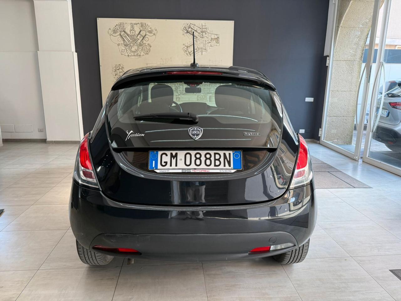 Lancia Ypsilon 1.0 FireFly 5 porte S&S Hybrid Silver Plus