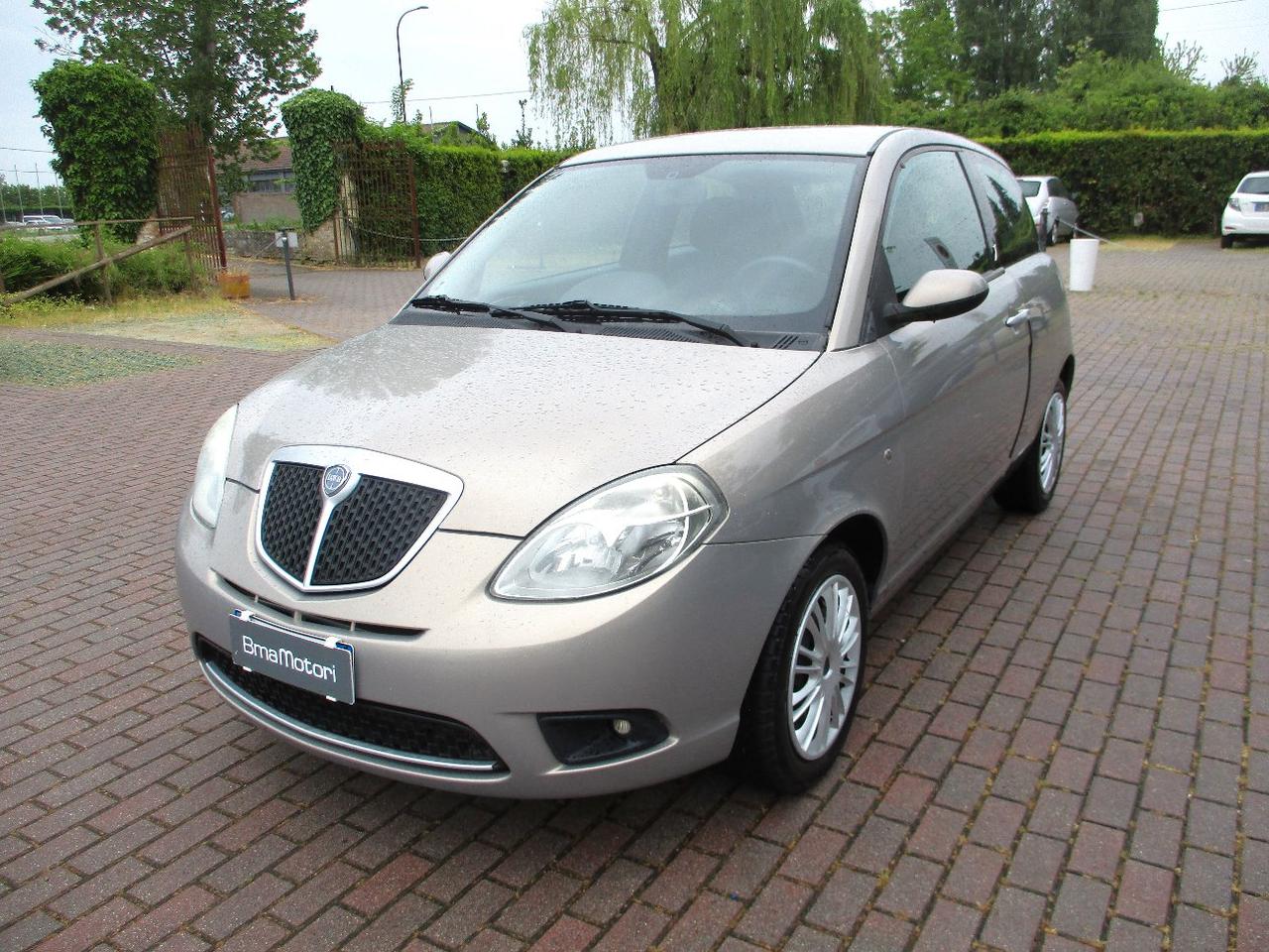 Lancia Ypsilon 3 Porte Ypsilon 1.2 8v Oro Plus OK NEOPAT.