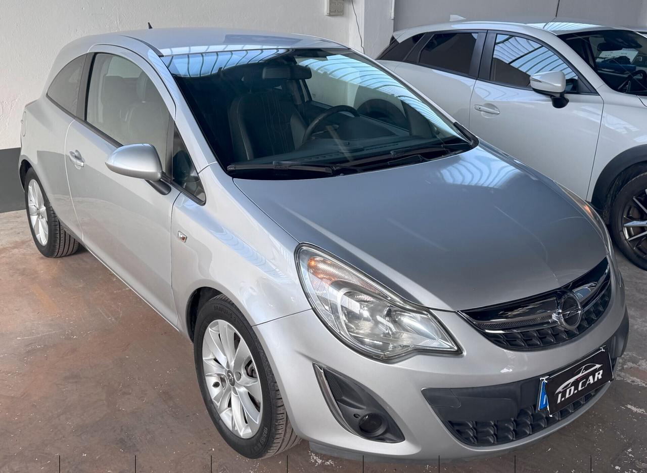 Opel Corsa 1.2 3 porte