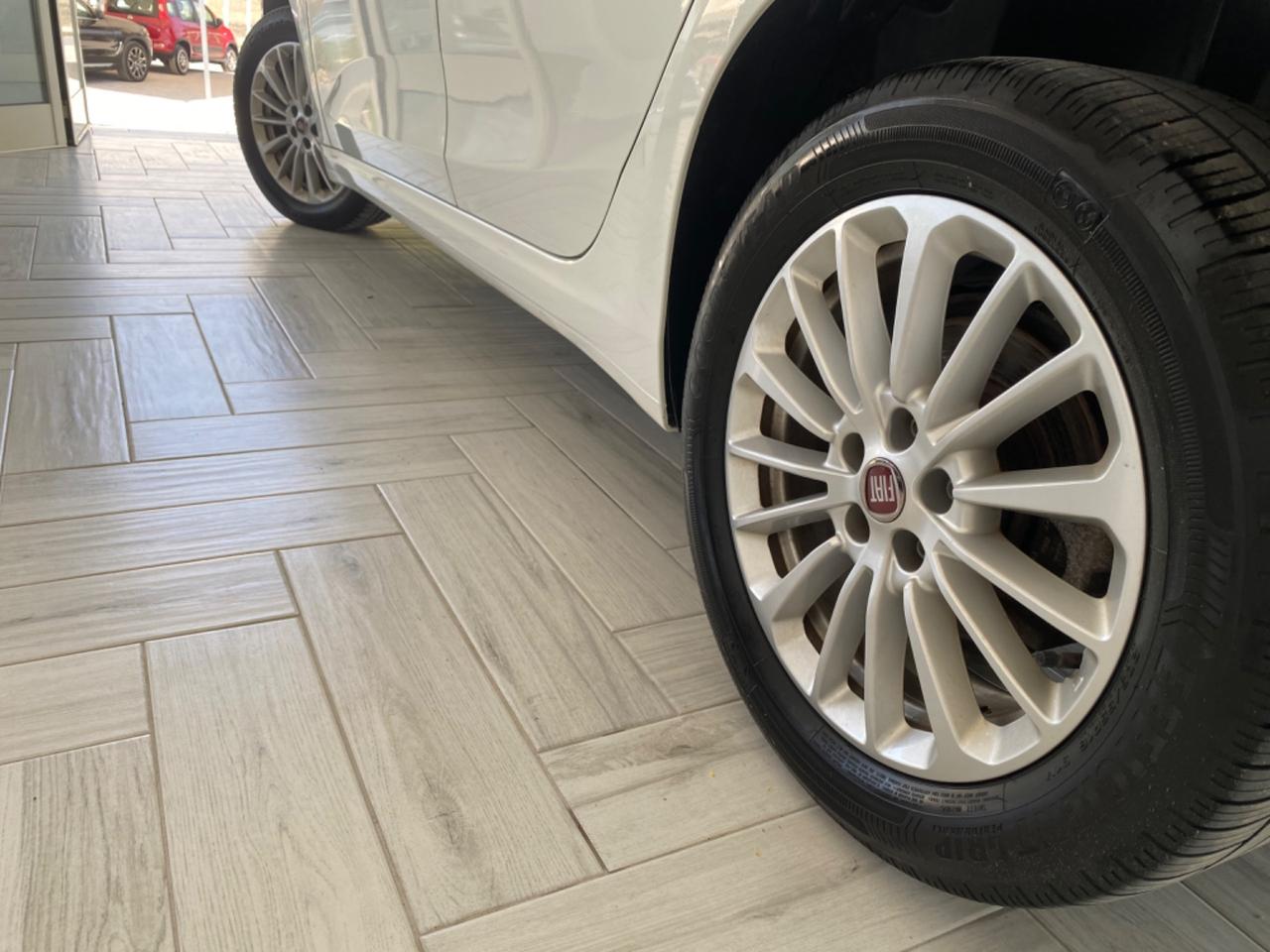 Fiat Tipo 1.6 Mjt 130CV S&S 5P LOUNGE+CAM/LED2022