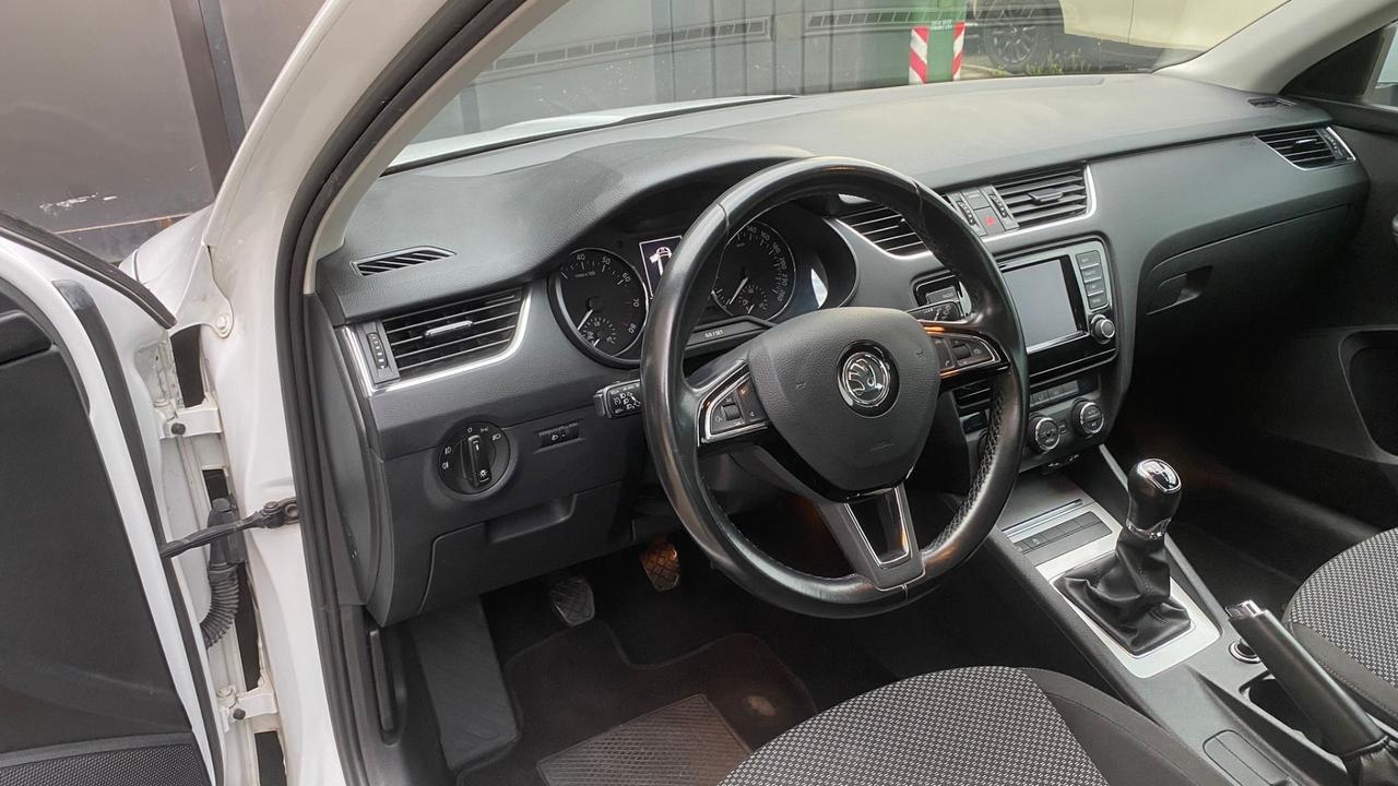 Skoda Octavia 1.4 TSI Wagon Executive G-Tec