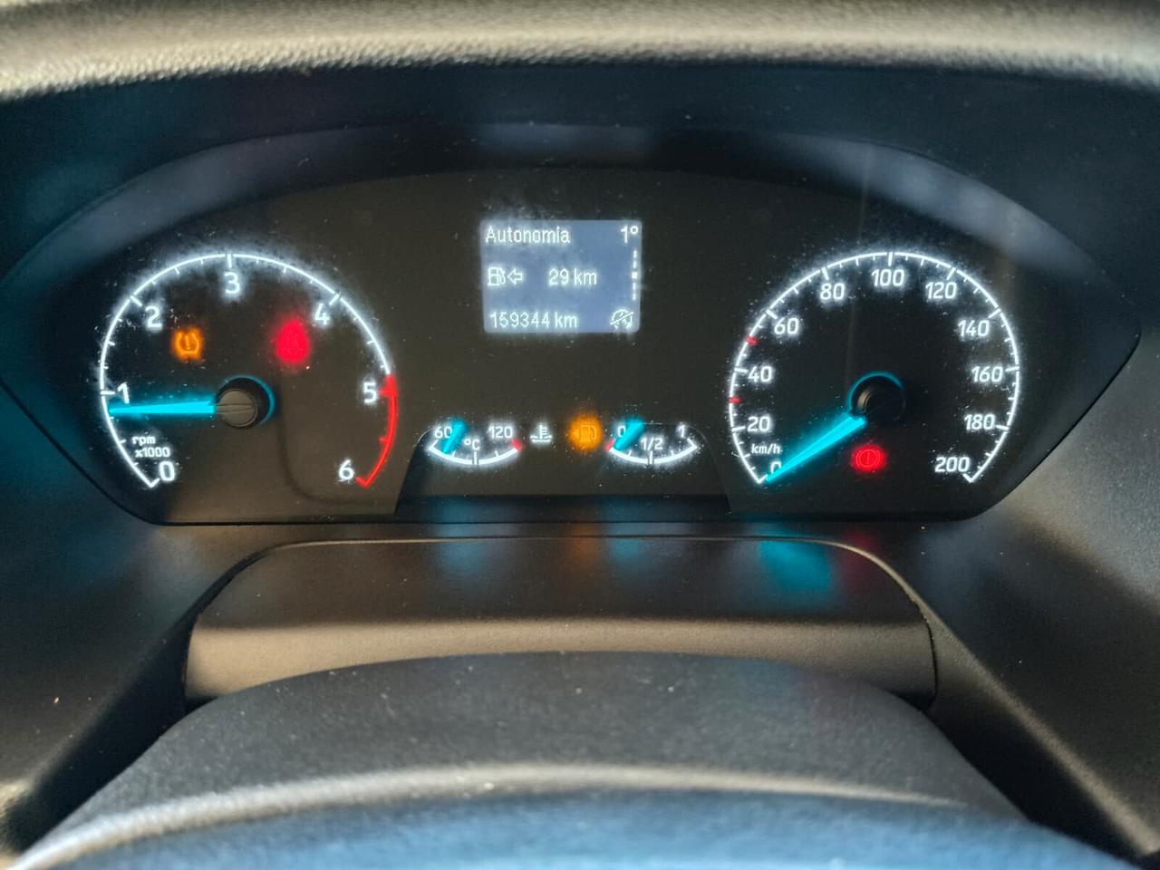 Ford Transit Custom 320 2.0 TDCi 130 PC Combi Trend