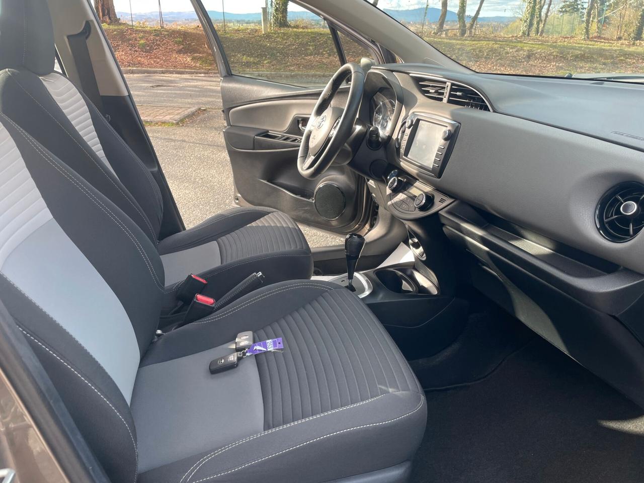 Toyota Yaris 1.5 Hybrid 5 porte Active * OK NEOPATENTATI*