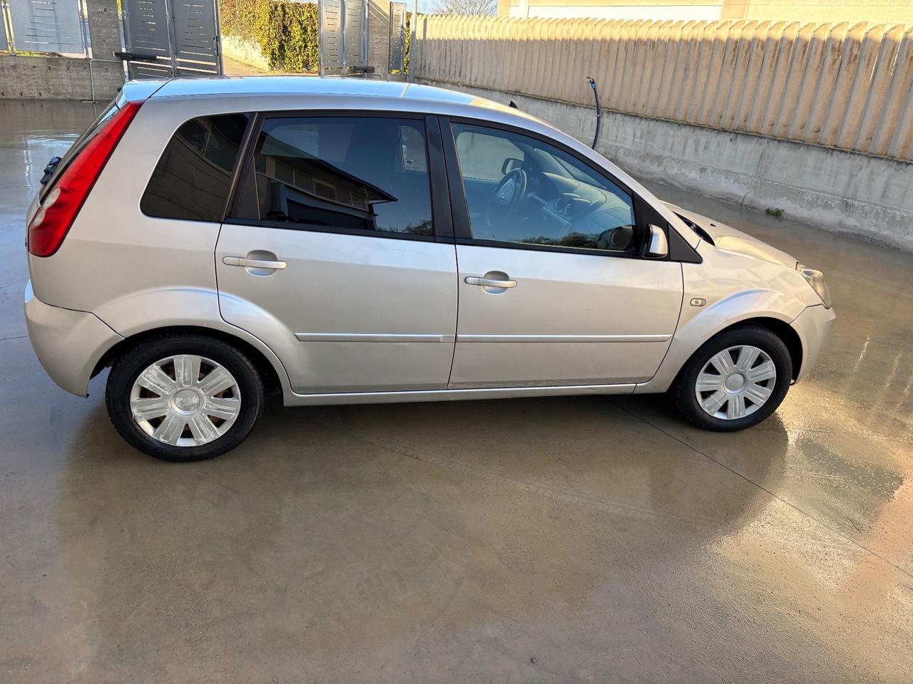 Ford Fiesta Fiesta+ 1.4 TDCi 5p.