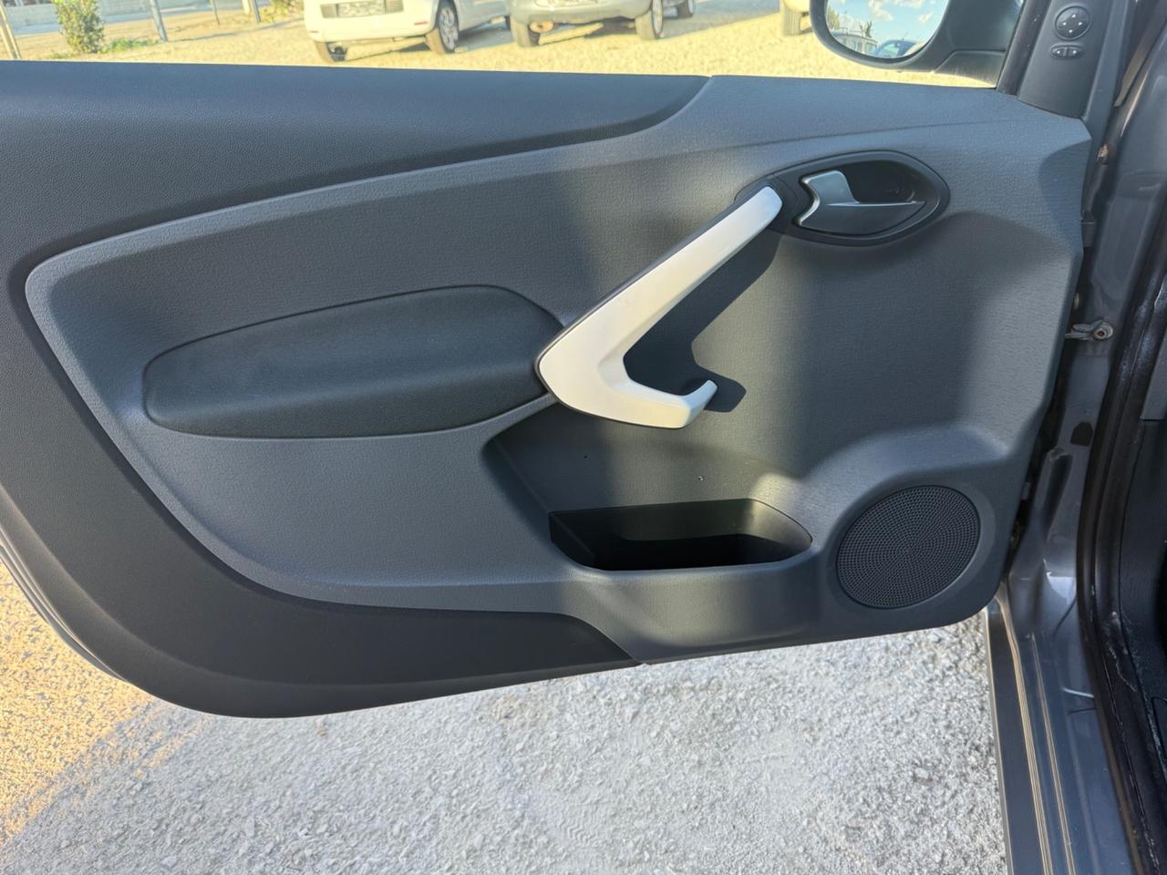 Ford Ka 1.2 8V 69CV Titanium