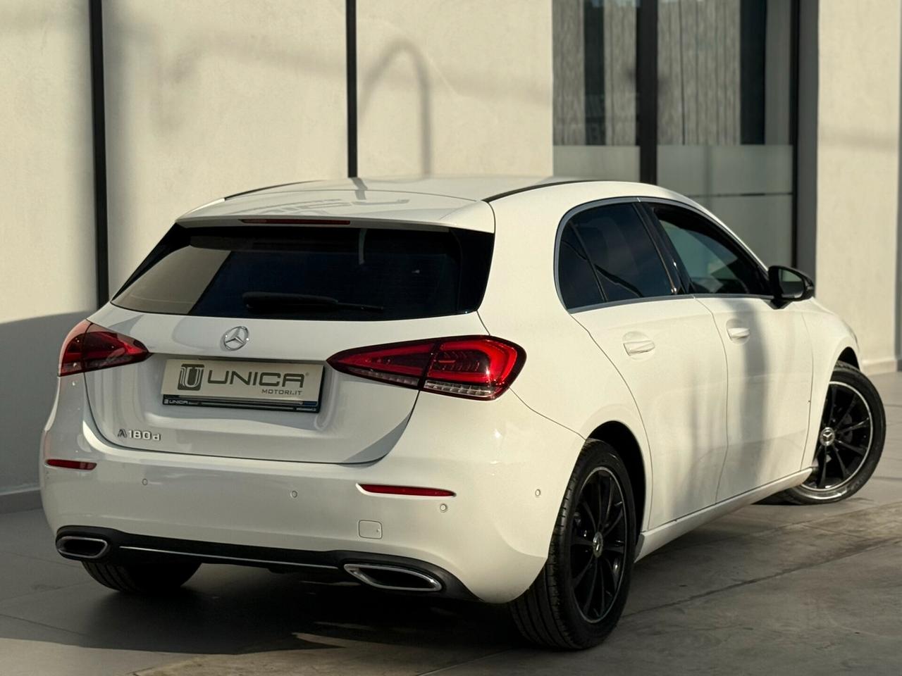 Mercedes-Benz A 180 D 116 CV SPORT AUTO CAMERA - FULL LED