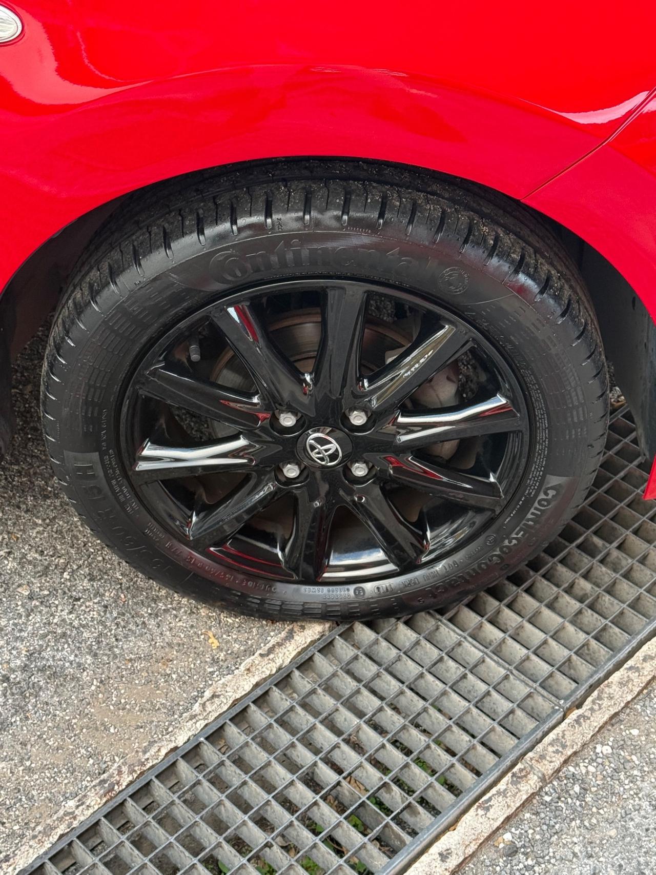 Aygo 1.0 ( 25 mila km ) unipro-automatica-neopatentati