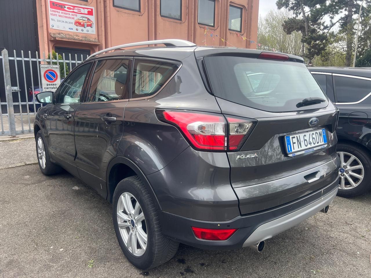 Ford Kuga 1.5 TDCI 120 CV Business gancio traino
