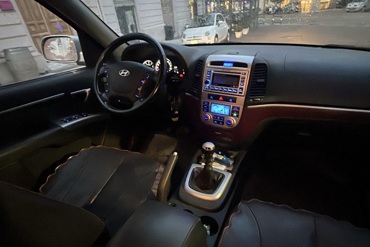 HYUNDAI Santa Fe 2.2 CRDi VGT Dynamic Sun 5 p.ti