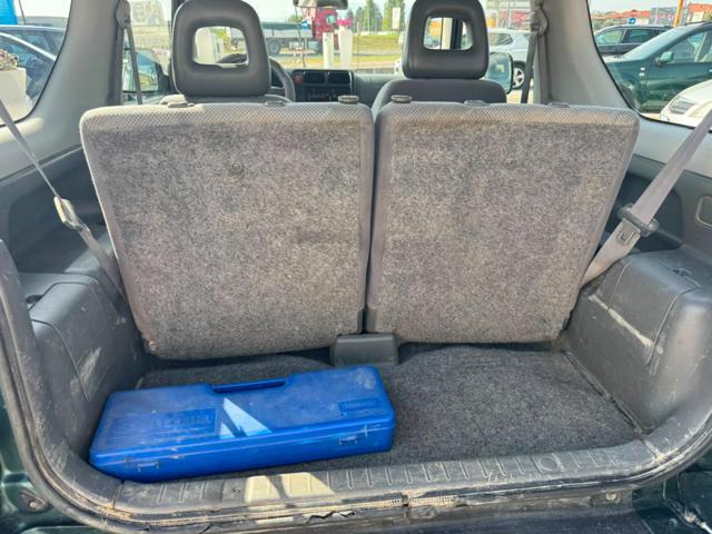 SUZUKI Jimny 1.3i 16V cat 4WD JLX