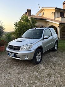 Toyota RAV 4 RAV4 2.0 Tdi D-4D cat 3 porte Sol