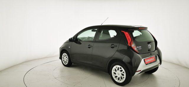 TOYOTA Aygo Connect 1.0 VVT-i 72CV x-business CAMBIO AUTOM.