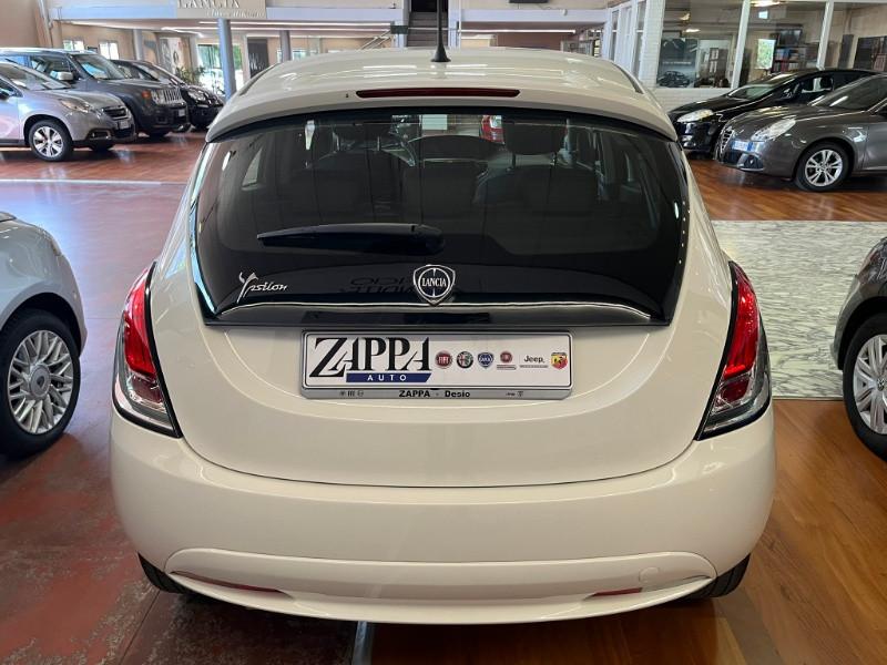 LANCIA Ypsilon 1.2 69 CV 5 porte Silver