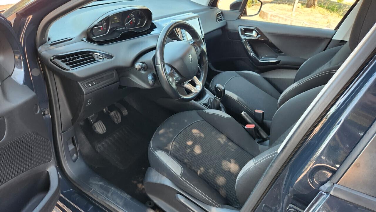 Peugeot 208 PureTech 82 5 porte Allure