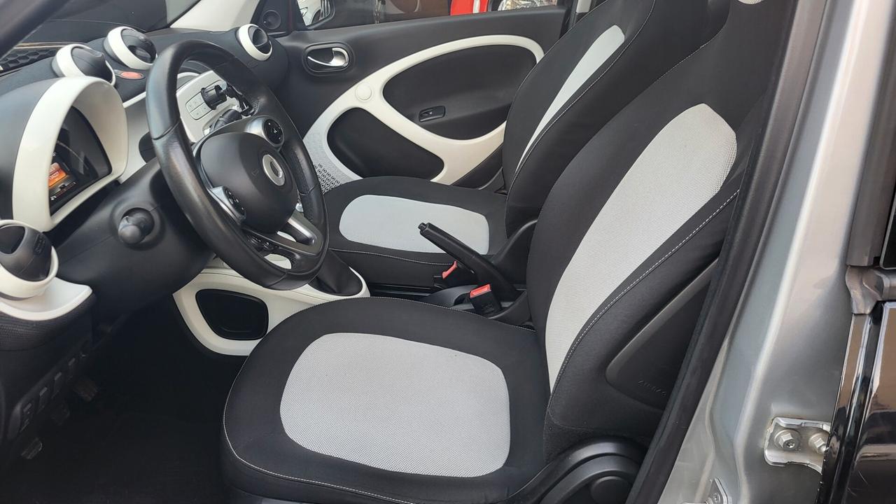 Smart ForFour 70 1.0 Passion