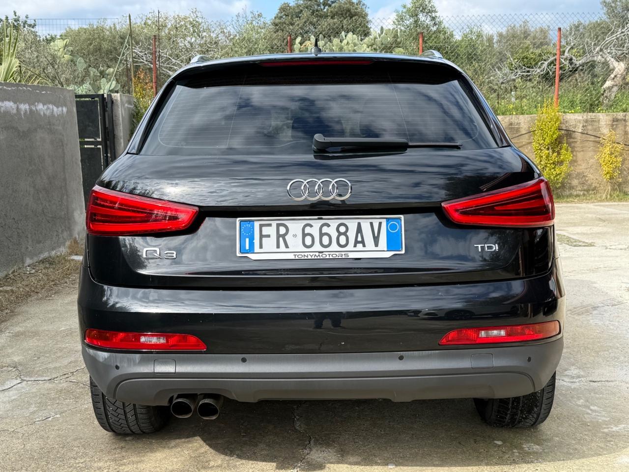 Audi Q3 BUSINESS