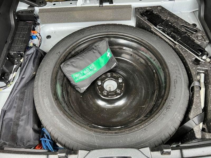 Volvo XC40 (2017-->) T2 Geartronic Momentum Core