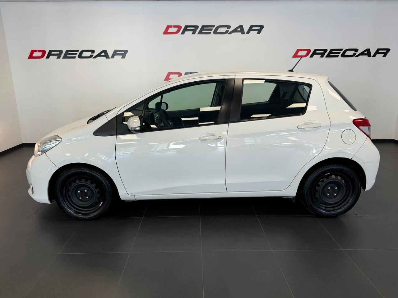 Toyota Yaris 1.4 D-4D 5 porte MECCANICA OK CARROZZERIA DA RIVEDERE