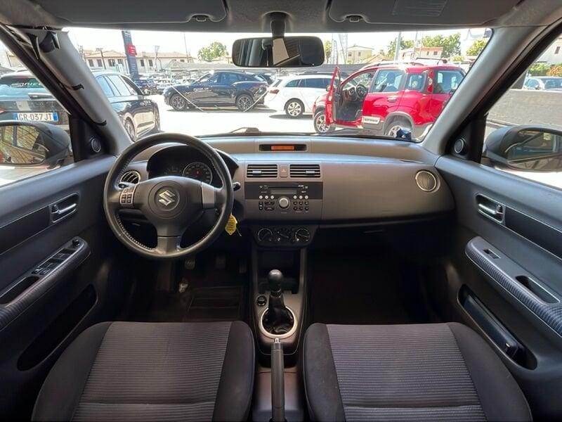 Suzuki Swift Swift 5p 1.3 16v GL c/airb.lat 4x4