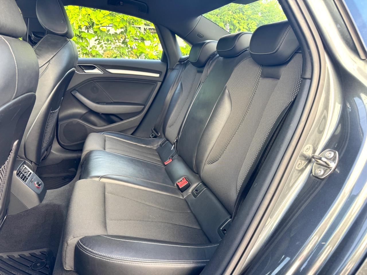 Audi A3 Sedan S-LINE 1.8 TFSI quattro S tronic Ambition UNICO PROPRIETARIO