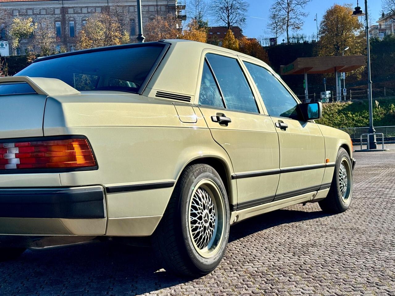 Mercedes-benz 190 2.0 E ASI SILBERDISTEL