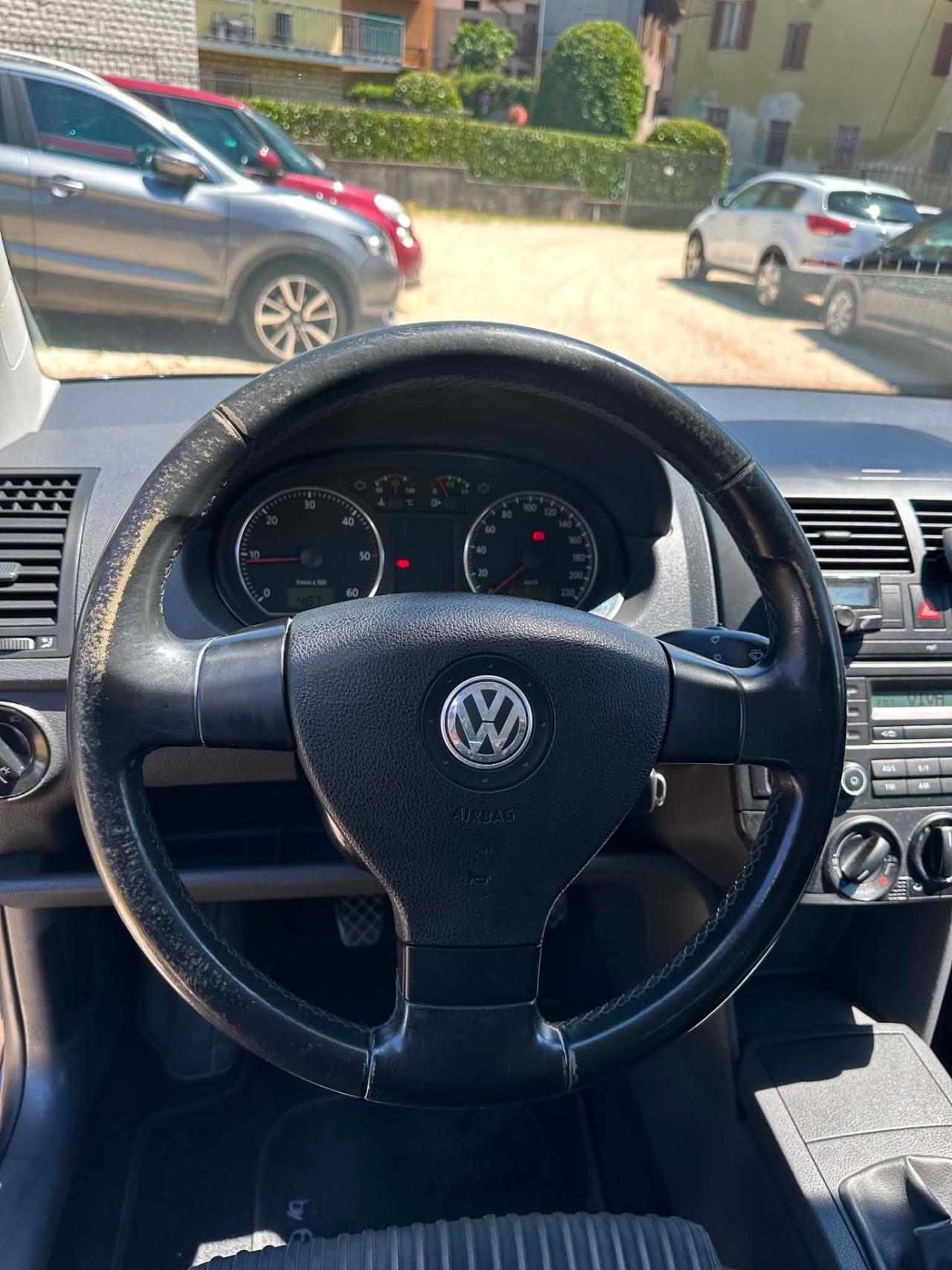 Volkswagen POLO 1.4/80CV TDI 5P SPORTLINE NEOPAT