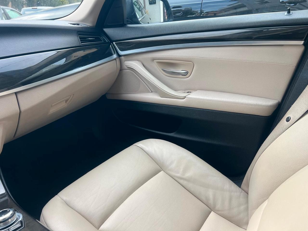 BMW 530 530d XDRIVE 258CV