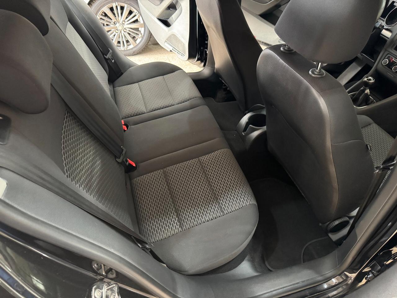 Volkswagen Golf 1.6 TDI 5p. Highline 105 CV. OK NEOPATENTATI