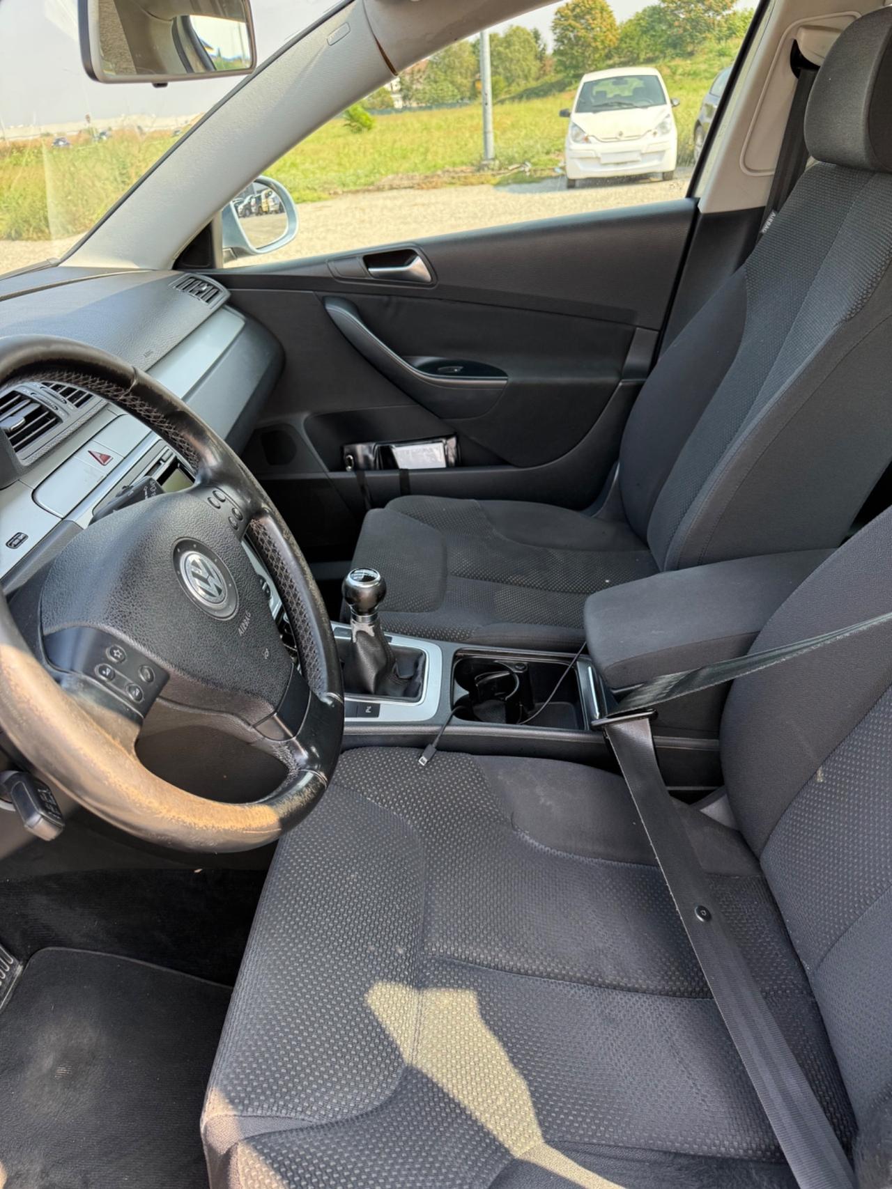 Volkswagen Passat 2.0 TDI DPF Var. Comfortline