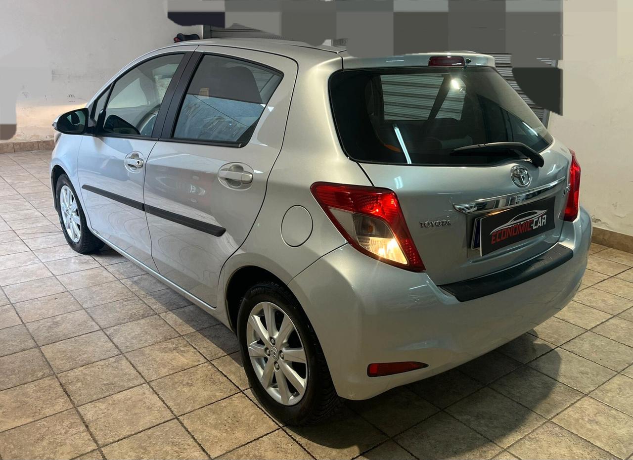 Toyota Yaris 1.0 5 porte Lounge