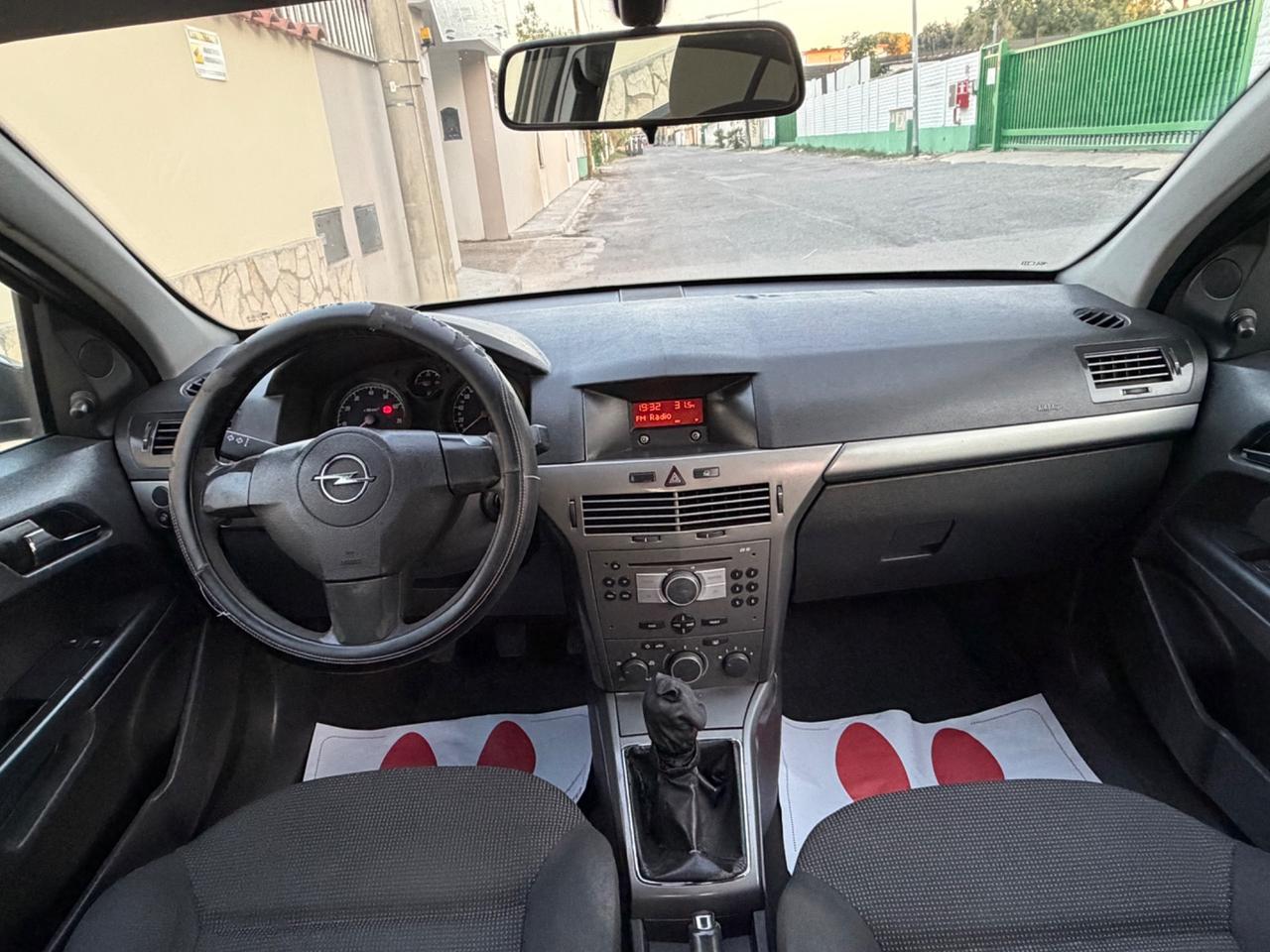 Opel Astra 1.4 16V Twinport 5 porte Enjoy